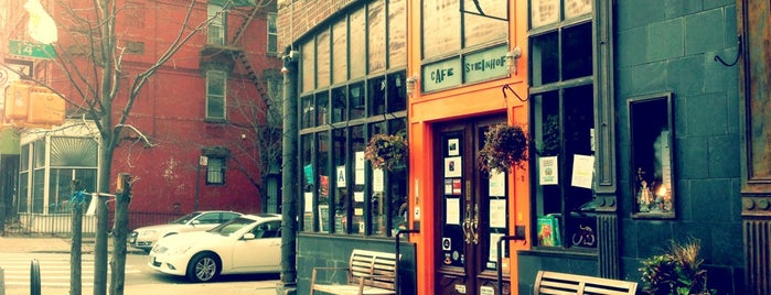 Cafe Steinhof is one of สถานที่ที่บันทึกไว้ของ Liz.