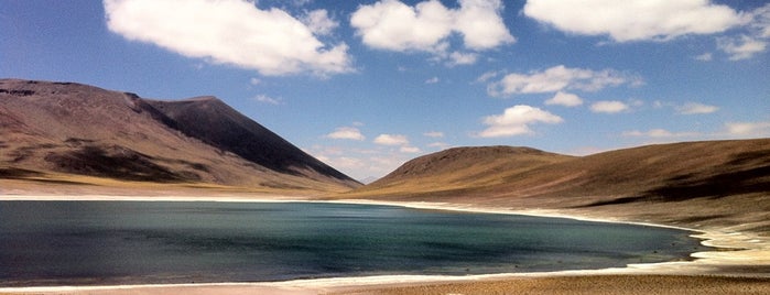 Lagunas Mixcanti y Miñiques is one of Chile.