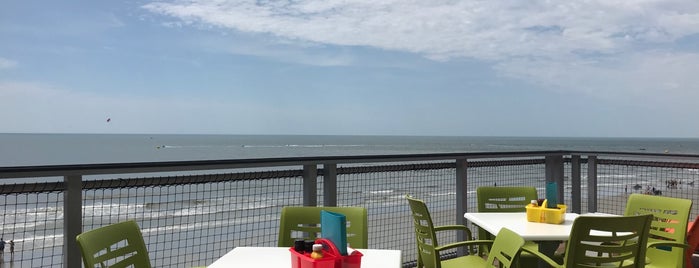Pier View Bar & Lounge is one of Mingolf sc.