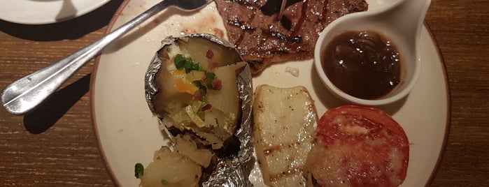 Sizzler 时时乐 is one of Scooterさんのお気に入りスポット.