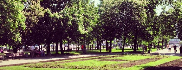 Самотёчная площадь is one of Шоссе, проспекты, площади и набережные Москвы.