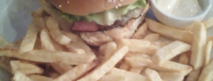 Aloha Burger is one of Orte, die Gosp gefallen.