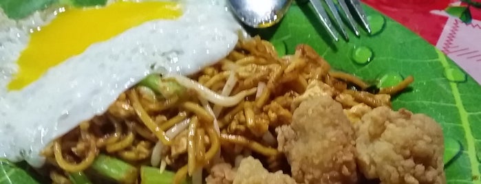 Nasi Goreng Sotong Emo is one of Foodplace.