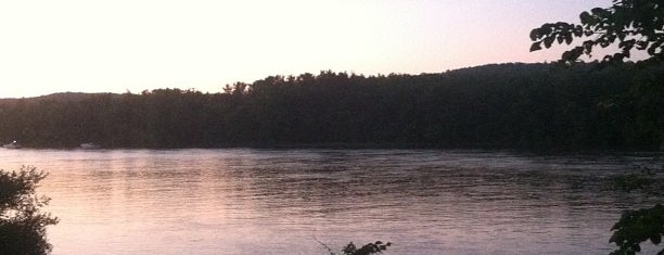 Haddam Meadows Park is one of Ryan'ın Beğendiği Mekanlar.