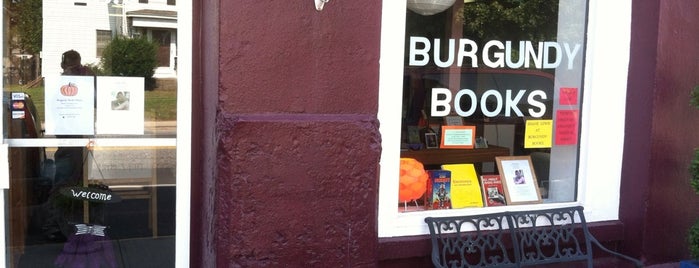 Burgundy Books is one of Tempat yang Disukai Colin.