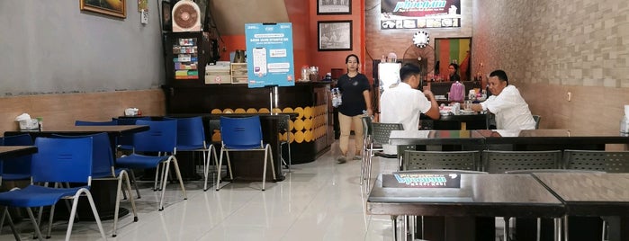 Phoenam is one of Must-visit Cafés in Makassar.