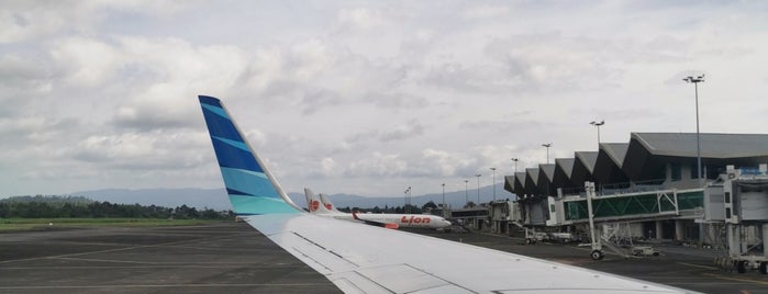 Sam Ratulangi International Airport (MDC) is one of Manado.