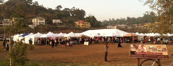 Renegade Craft Fair Los Angeles 2012 is one of สถานที่ที่บันทึกไว้ของ Christiane.