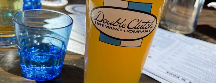 Double Clutch Brewing Company is one of Locais curtidos por ker.