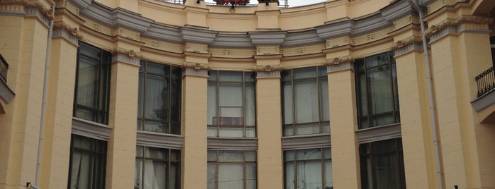 Voronezh-1 Railway Station is one of Jumping into the departing train.