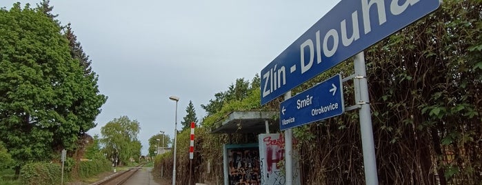 Železniční zastávka Zlín-Dlouhá is one of Trať 331 Otrokovice - Vizovice.