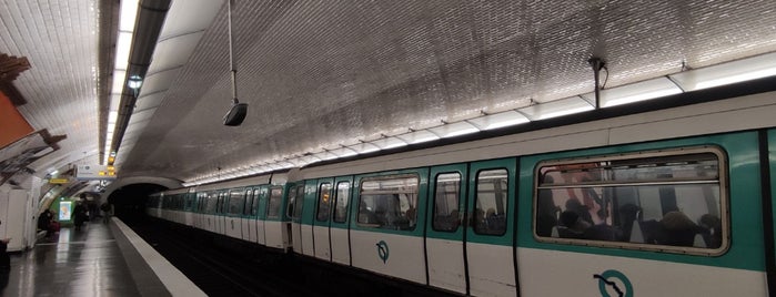 Métro Garibaldi [13] is one of Metrôs & Trens.