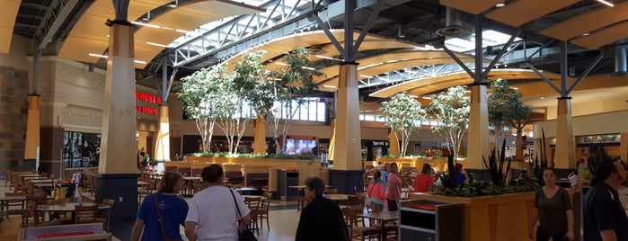 Crossroads Mall Food Court is one of St Cloud.