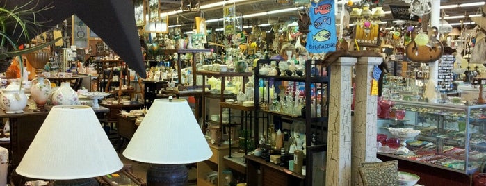 Anastasia Antiques is one of Favorites in St. Augustine.