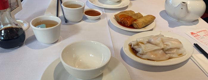 Imperial Peking Restaurant is one of Restaurants to Try😁.