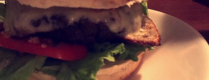 Saturday's The Original Burger is one of Guide to Recife's best spots.