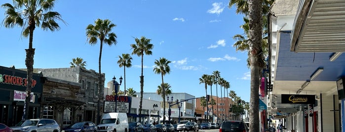 Downtown Oceanside is one of San Diego County municipalities.