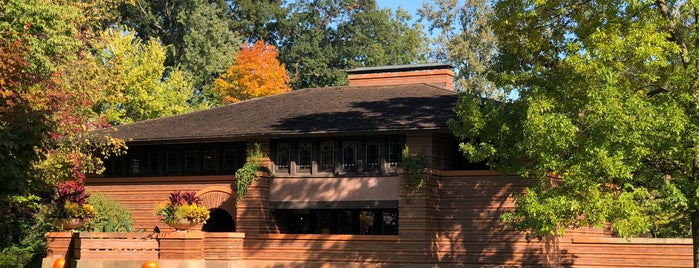 Frank Lloyd Wright - Prairie School Historic District is one of Chi-town.