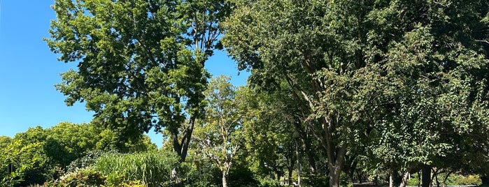 Wicker Park is one of Community Gardens in the Parks!.