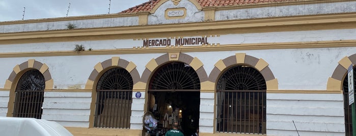 Mercado Municipal is one of Cunha.