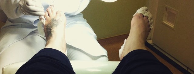 Doctor Feet is one of Locais curtidos por Marina.
