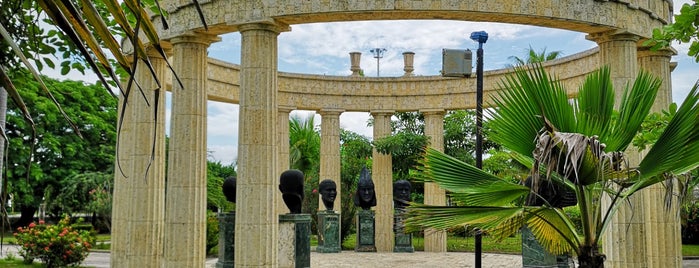 Parque del Cabrero is one of Cartagena De India's Badge.