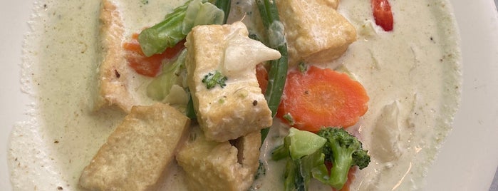 Khun Kay Thai Café is one of Lunch/Dinner.