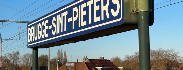 Station Brugge-Sint-Pieters is one of uitgaan.