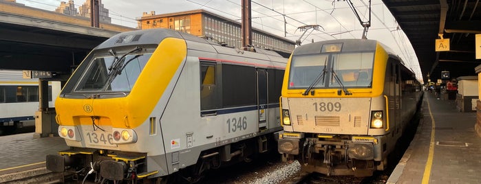 Trein IC-01 Oostende - Brussel - Luik - Eupen is one of Stations.