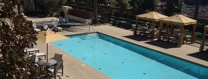 Poolside @ Carabella is one of Woodland Hills's and Tarzana's best spots.