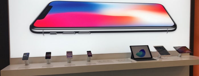 AT&T is one of The 7 Best Electronics Stores in Phoenix.