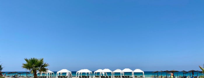 Beach of Creta Palace is one of Posti che sono piaciuti a Daniele.