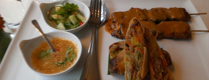 Som Tam Thai Restaurant is one of Top Cheap Bites in Oslo.