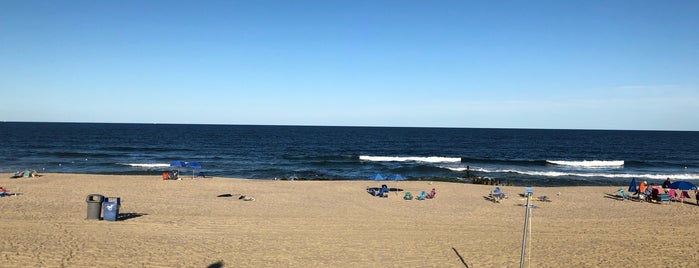 Allenhurst Beach Club is one of Great spots.
