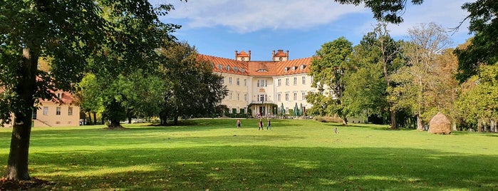 Schloss Lübbenau is one of Tempat yang Disukai Robert.