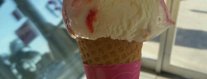 Baskin-Robbins is one of The 7 Best Places for Fruit Pies in Northridge, Los Angeles.