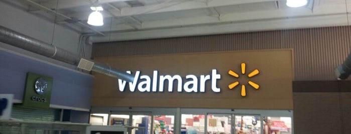 Walmart is one of Locais curtidos por Rona..