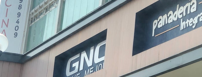 GNC is one of Carlosさんのお気に入りスポット.