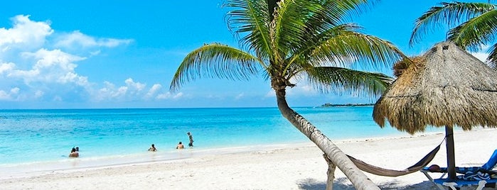 Playa Mamitas is one of [To-do] Riviera Maya.