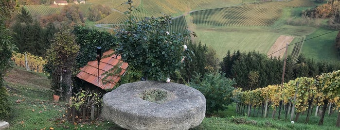 Riegelnegg is one of Südsteirische Weinstrasse.