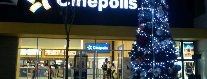 Cinépolis is one of Dafさんのお気に入りスポット.
