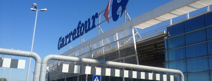 Carrefour is one of Italia.