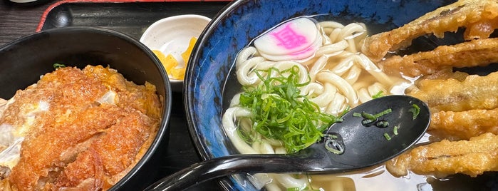 資さんうどん 西小倉店 is one of うどん 行きたい.