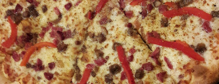 Erzincan Dominos's Pizza is one of My: сохраненные места.