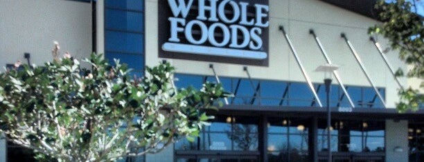 Whole Foods Market is one of Supermercados.