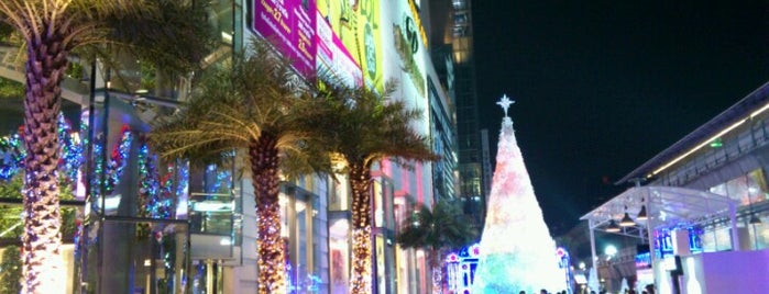 Siam Paragon is one of Top picks for Department Stores.