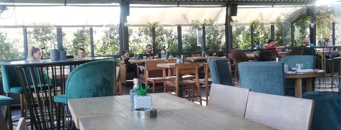 Central Park Cafe - Coffee & Food Spirit is one of Καλλιθεα.