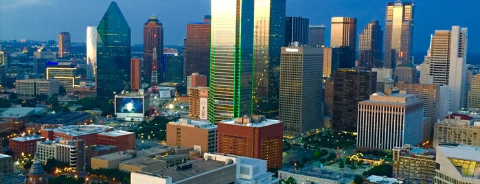 Reunion Tower is one of Lieux qui ont plu à Natalie.