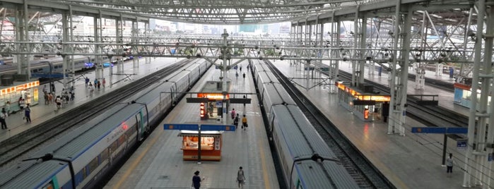 Seoul Station - KTX/Korail is one of TrainSPOTTING.