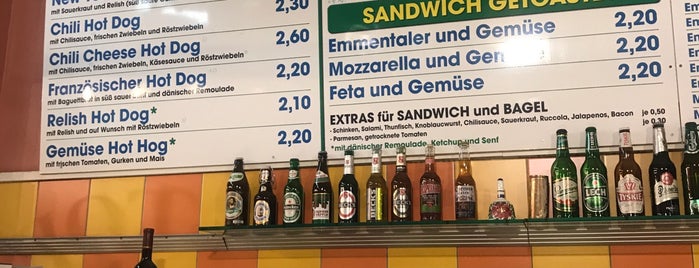 Hot Dog is one of warum nicht gleich so, berlin?.